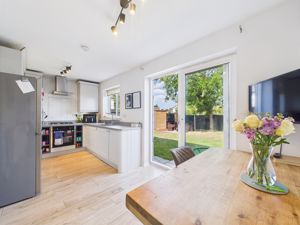 Kitchen/Diner- click for photo gallery